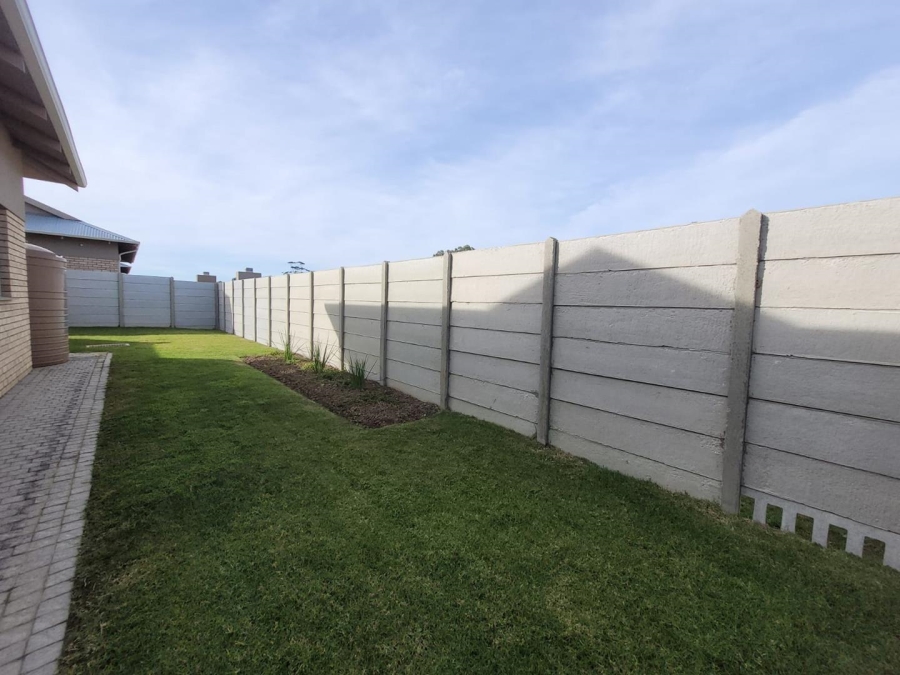 3 Bedroom Property for Sale in Mooikloof Country Estate Western Cape